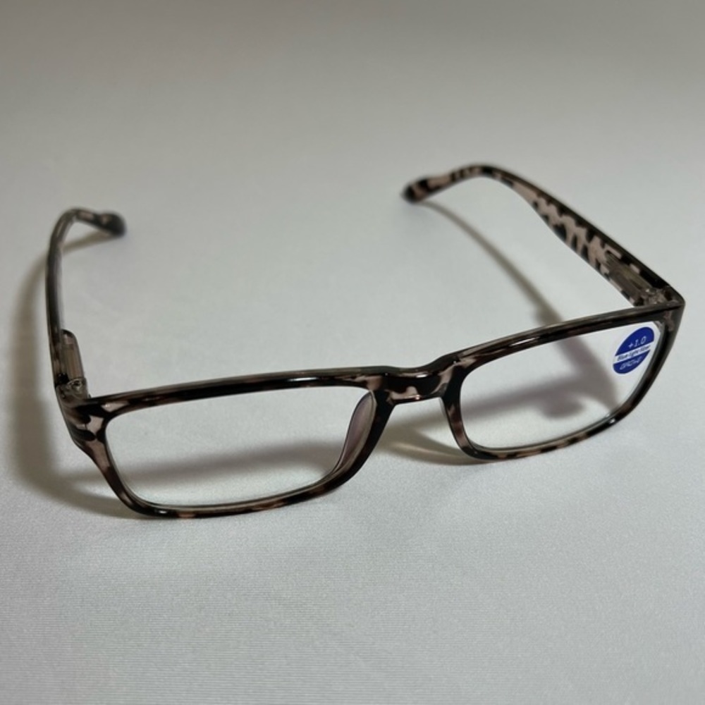 NWT Blue Light Blocking 1.0x Reading Glasses, Tortoise Shell Readers